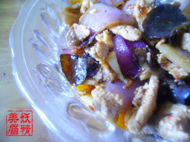 洋葱炒肉片的做法