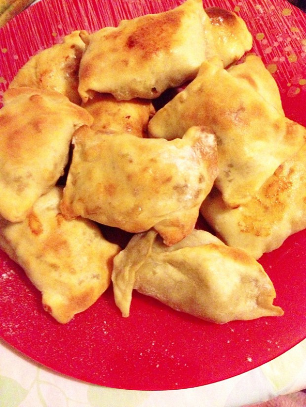 新疆烤羊肉包子的做法