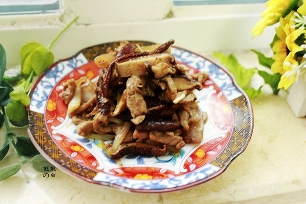 香菇丝炒肉丝的做法