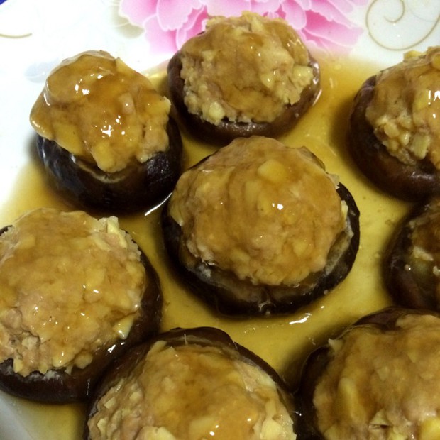 冬笋肉沫酿香菇的做法