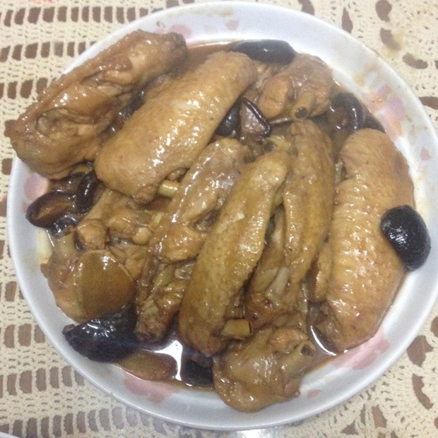 香菇鸡翅的做法