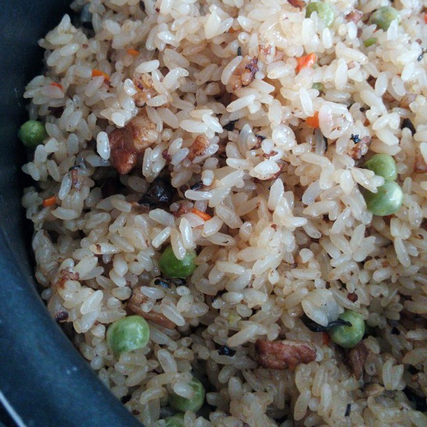 香菇猪肉焖饭的做法