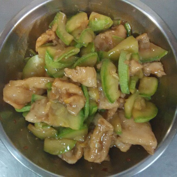鸡片西葫芦的做法