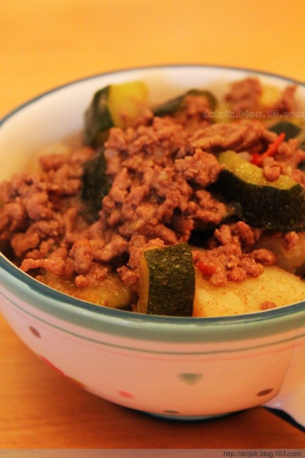 西式牛肉焖杂蔬的做法