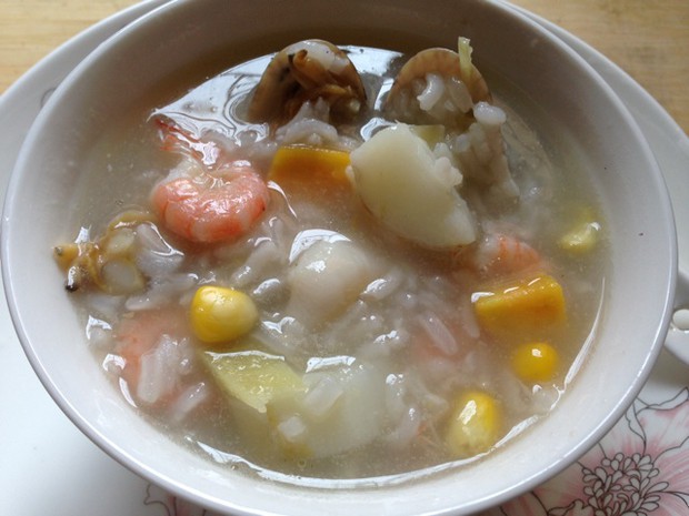 海鮮粗糧粥的做法