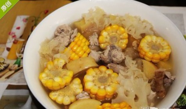 蔬果银耳瘦肉汤的做法