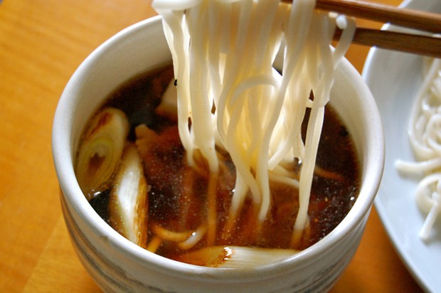 鸡肉葱乌冬的做法