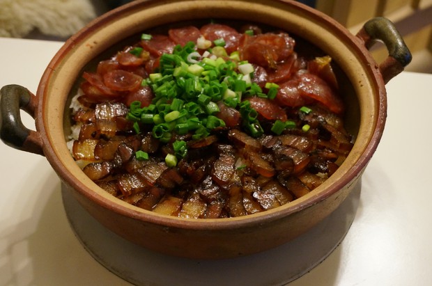 腊味煲仔饭的做法