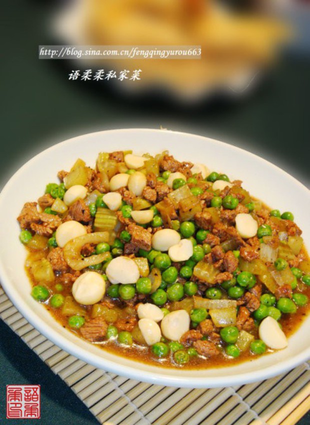 夏果牛肉粒的做法