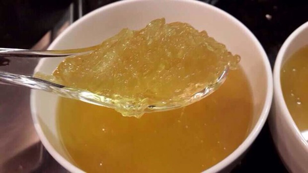 冰糖菊花煮燕窝的做法