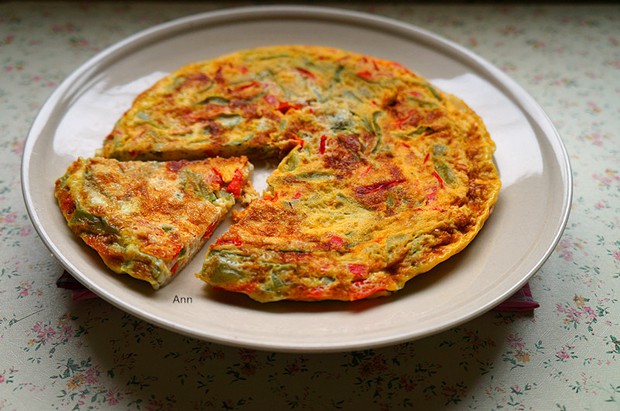 灯笼椒鸡蛋烙饼的做法