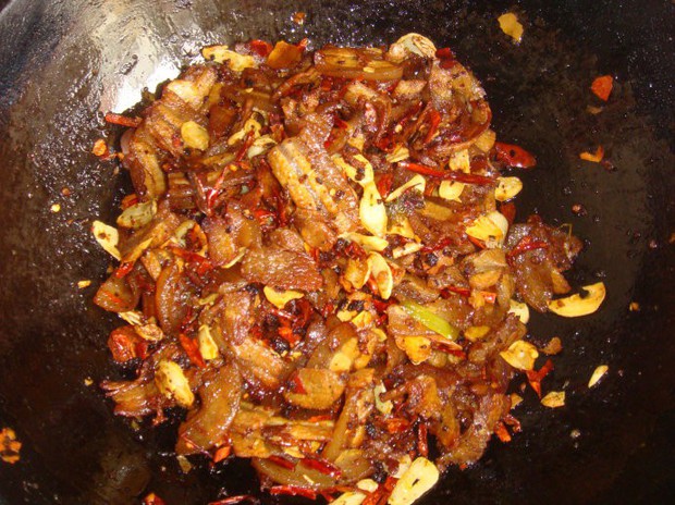 干煸回锅肉的做法