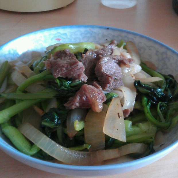 牛肉炒菜心的做法