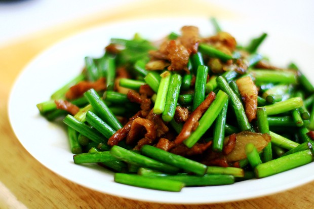 肉丝炒蒜苗的做法