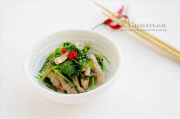 芫爆肉丝的做法