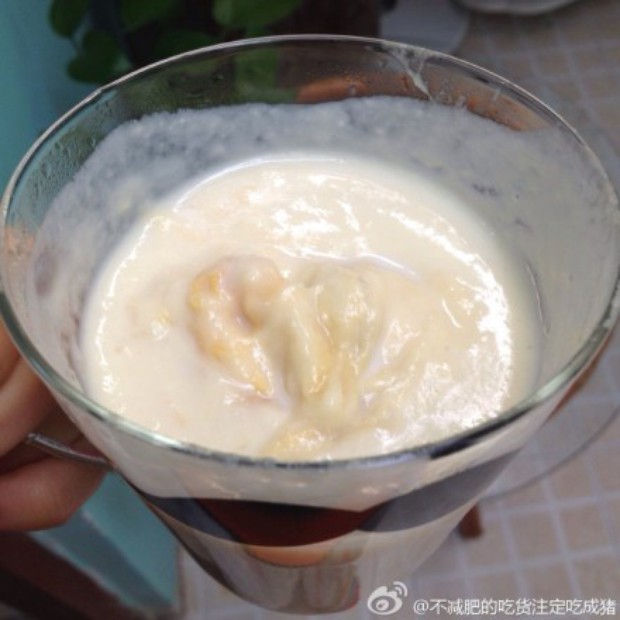 最简单的榴莲牛奶的做法