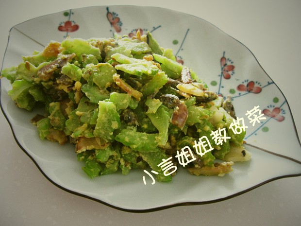 霓虹国苦瓜炒什锦的做法