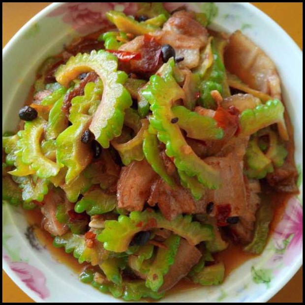 苦瓜小炒肉的做法