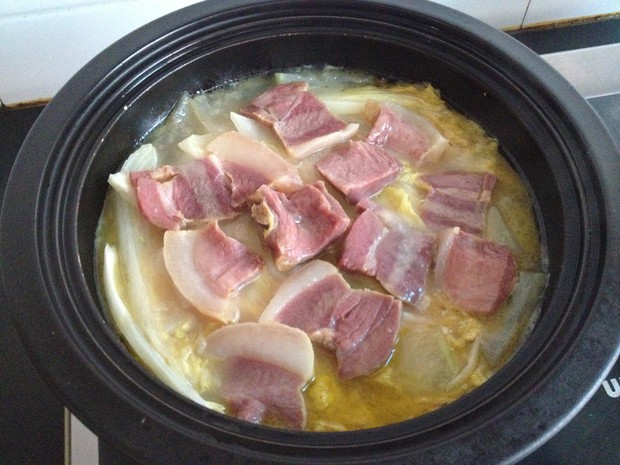塔吉锅咸肉冬瓜娃娃菜的做法