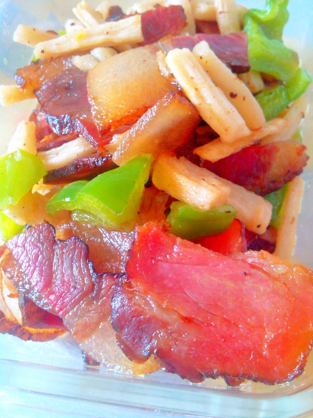 腊肉炒萝卜干的做法