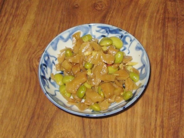 萝卜干炒毛豆的做法