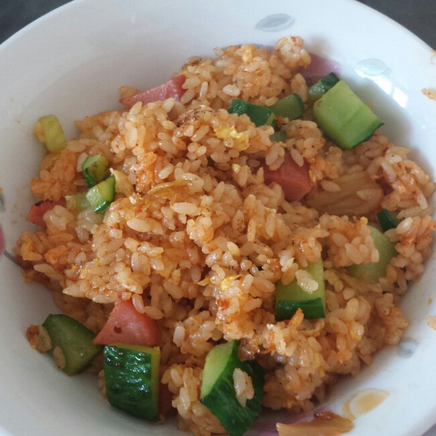 韩式辣白菜炒饭的做法