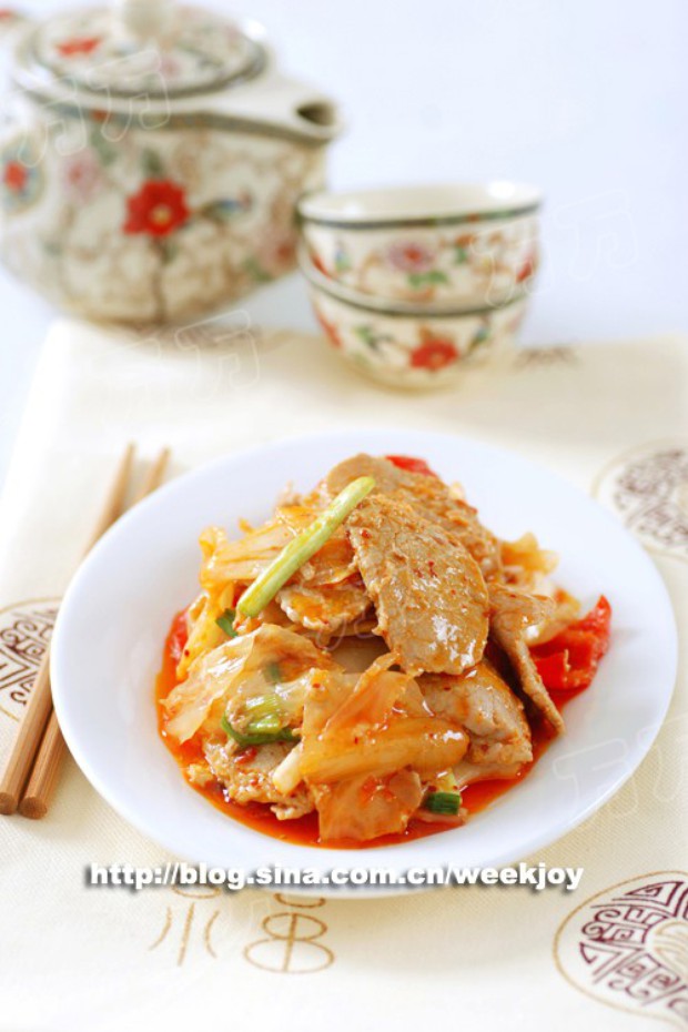 泡菜炒牛肉的做法
