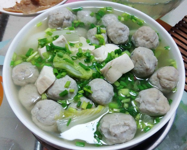 小白菜豆腐鱼丸汤的做法