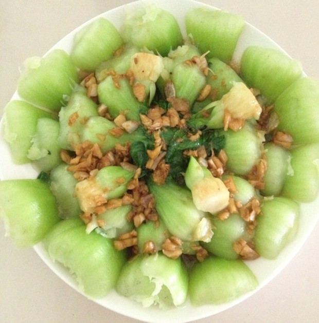 浇汁小油菜的做法