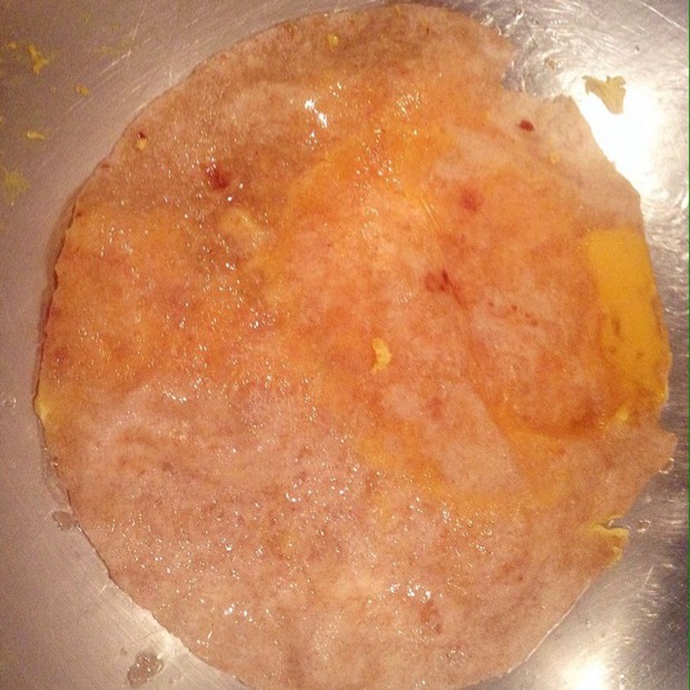 鸡蛋灌饼+豆浆的做法