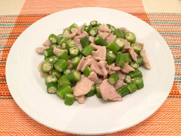 秋葵炒肉的做法