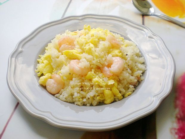 虾仁蛋炒饭的做法