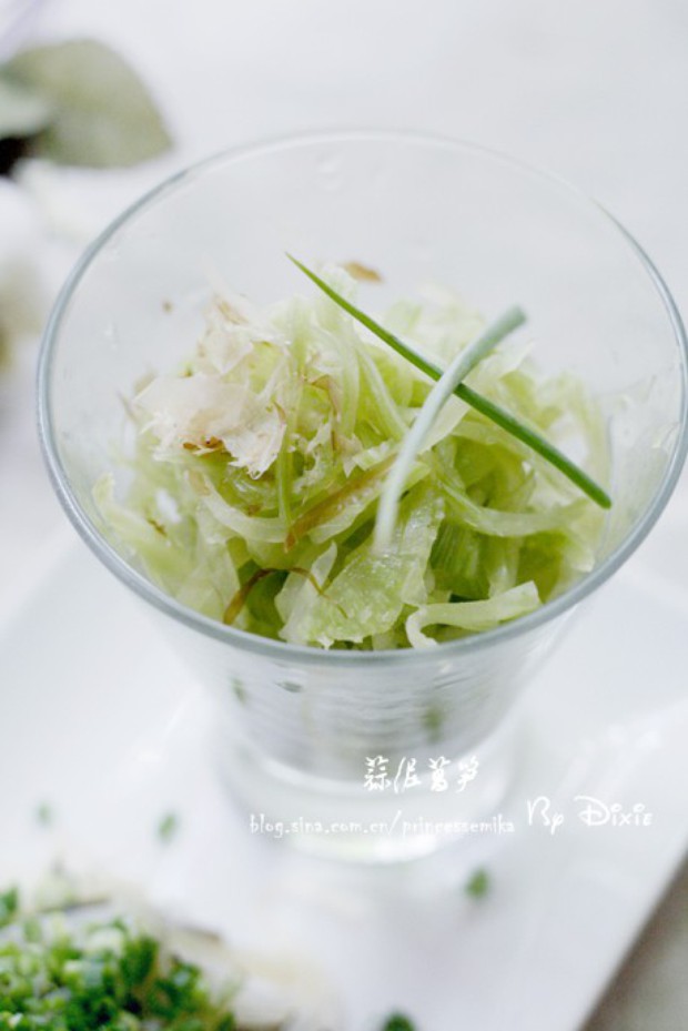 蒜泥莴笋丝的做法