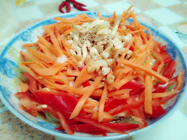 鸡丝莴笋凉拌菜(减肥餐)的做法
