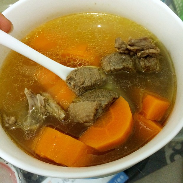 胡萝卜老鸭汤的做法