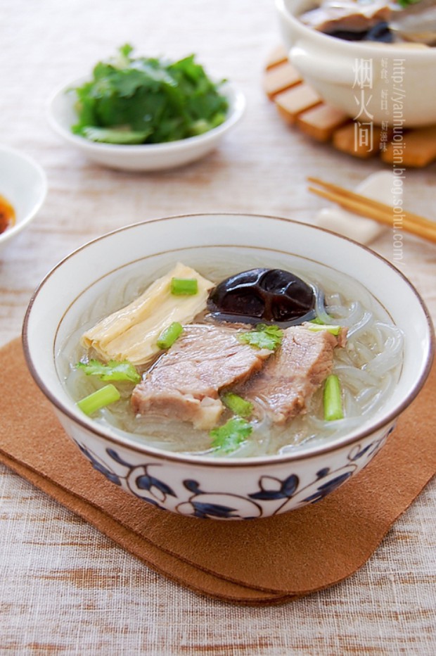支竹粉丝羊肉汤的做法
