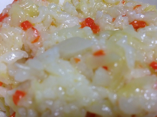 胡萝卜卷心菜饭的做法