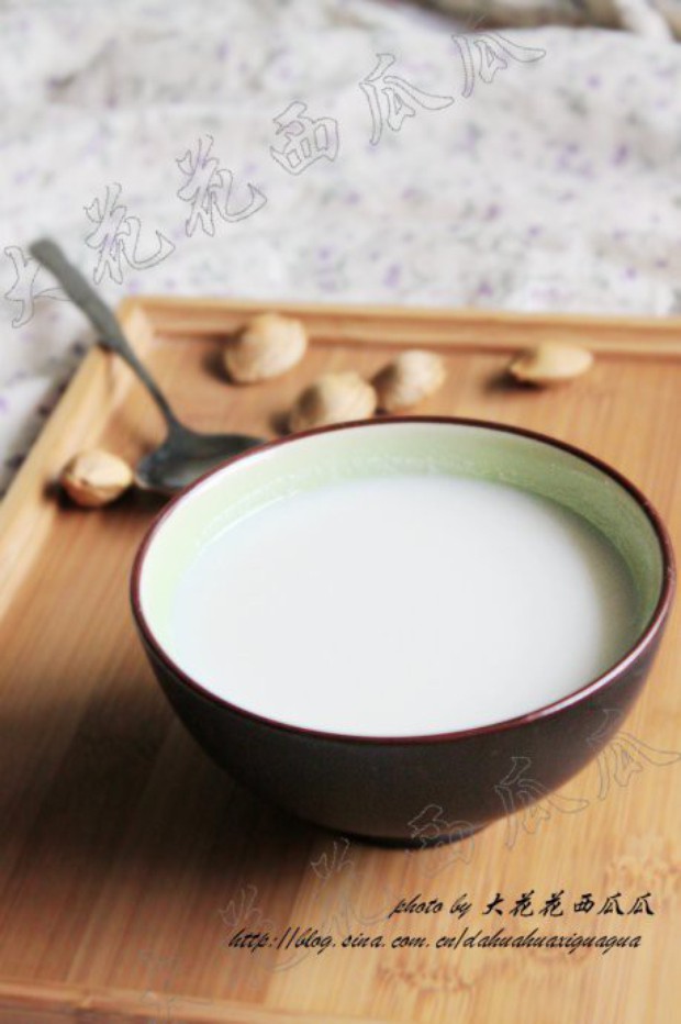 杏仁茶的做法