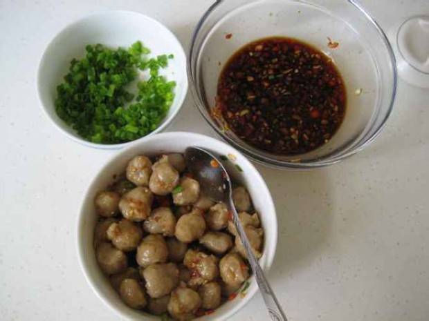 自制小肉丸的做法
