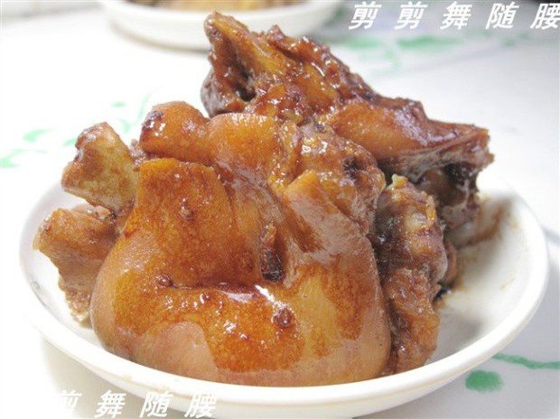 秘制猪蹄的做法
