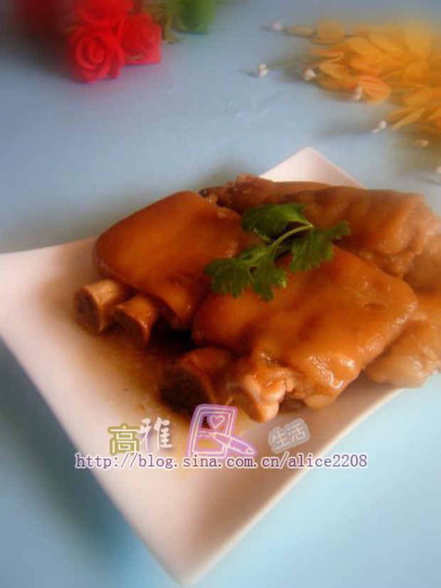 鲍汁炖猪脚的做法