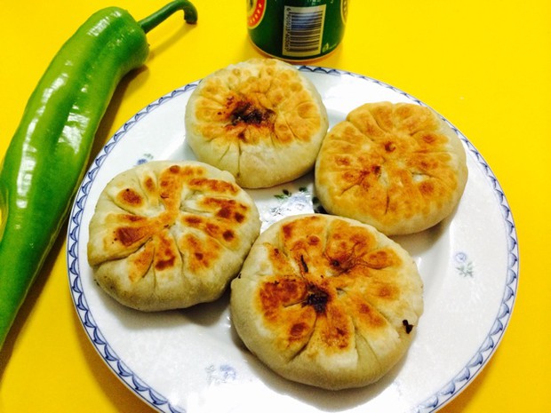 蘑菇青椒馅饼的做法
