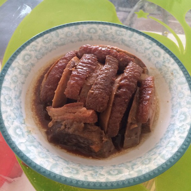 芋头扣肉的做法
