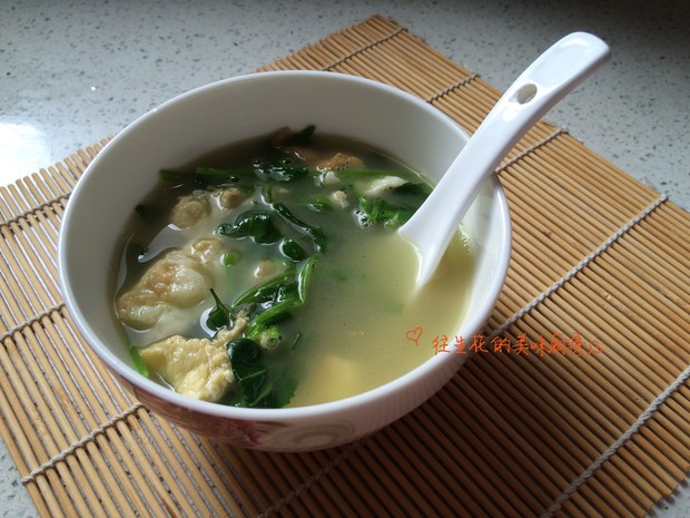 豌豆尖煎蛋汤的做法