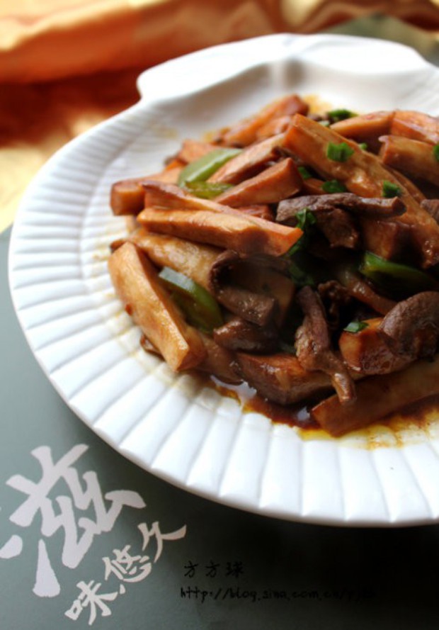 杏鲍菇炒羊心的做法