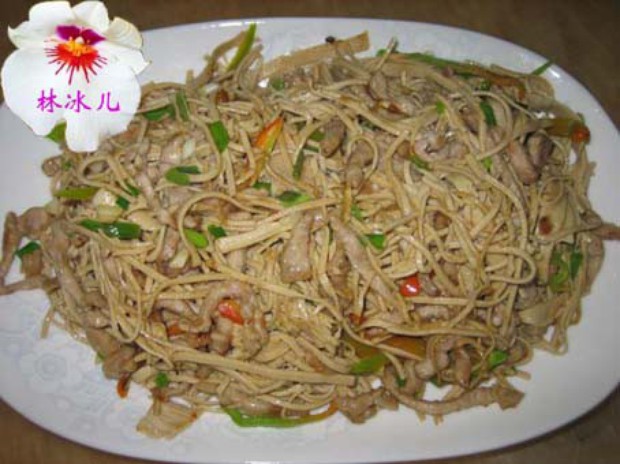 高碑店豆腐丝炒肉的做法