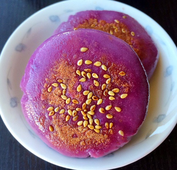紫薯糯米饼(豆沙馅儿)的做法