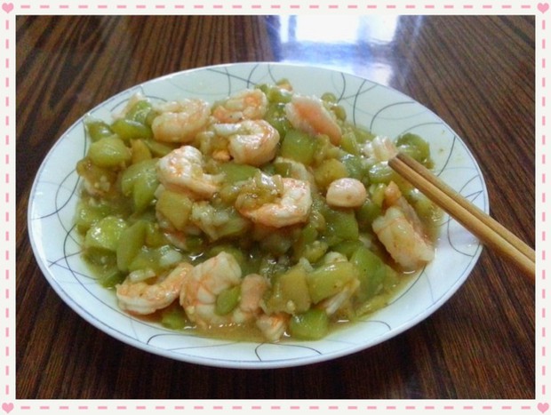 鲜虾仁烧茄子的做法