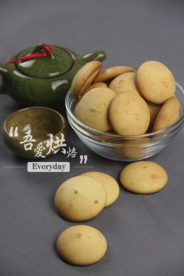 鸡蛋黄饼干的做法