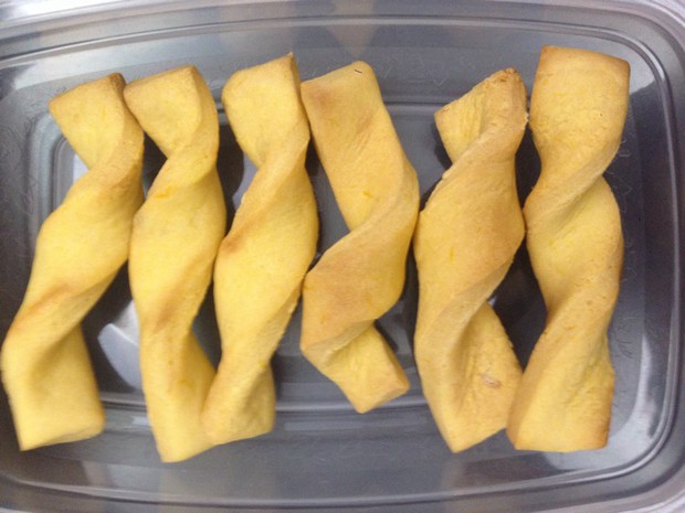 宝宝辅食:南瓜磨牙棒的做法